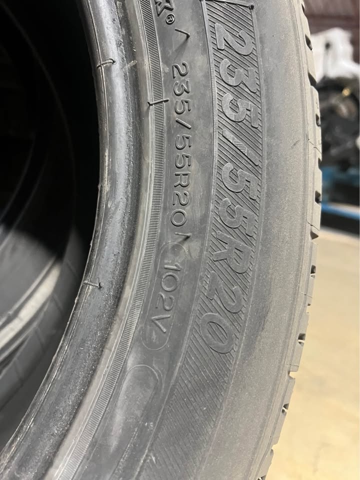 235/55/20 Michelin Tire Pair - photo 4