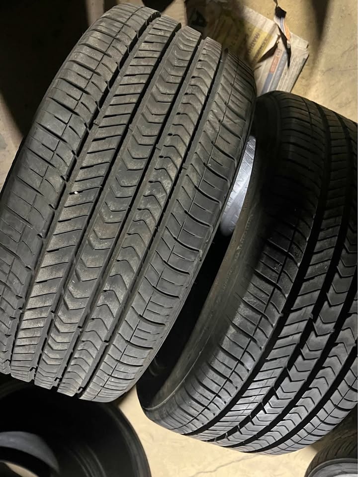 235/40/18 Goodyear Eagle All Season Tires (Pair)