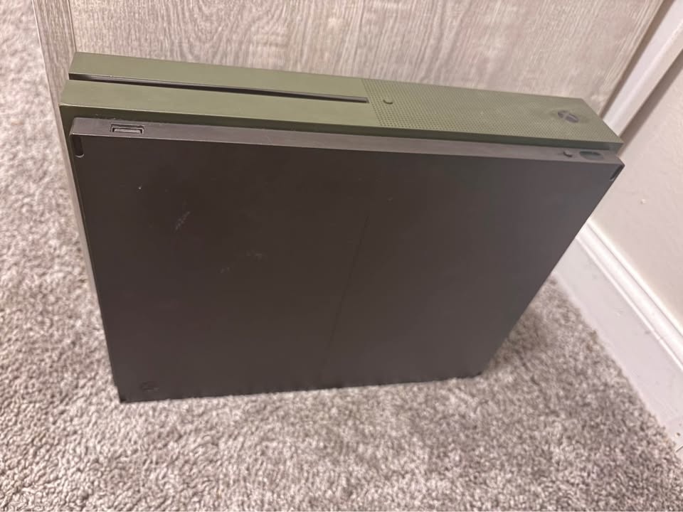 Xbox One S 1TB Battlefield 1 Special Edition Console w/ Stand - photo 3
