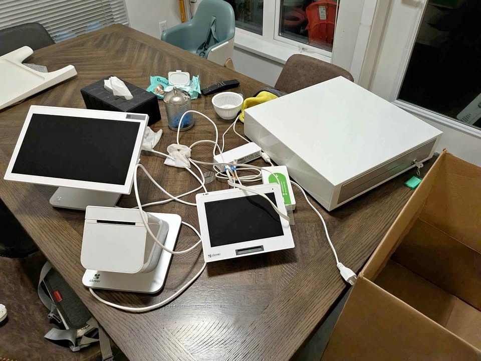 Clover POS system station duo No Contract