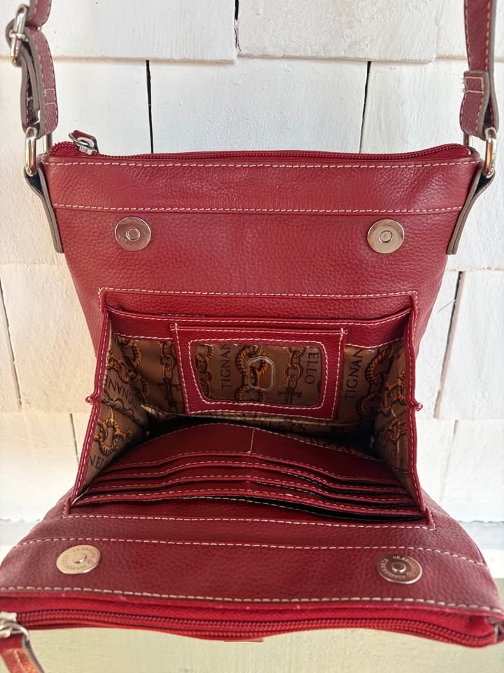 Red leather Tignanello crossbody bag - photo 5