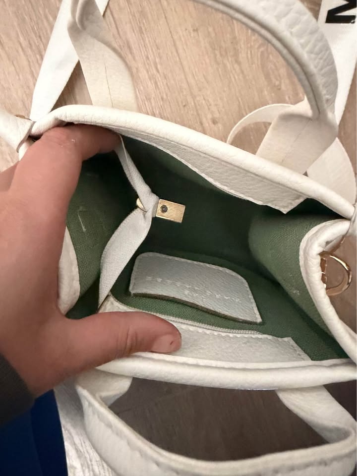 Marc Jacob’s The Tote Small - photo 3