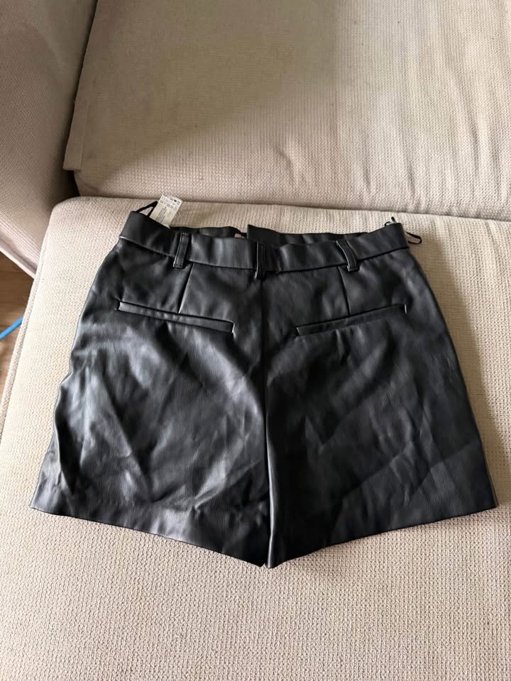 Zara Leather Skort - Small - photo 2