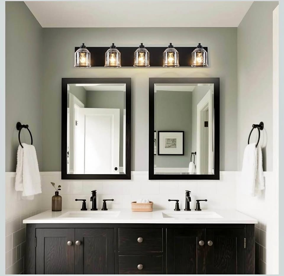YKLITG 40" Farmhouse Bathroom Vanity Light