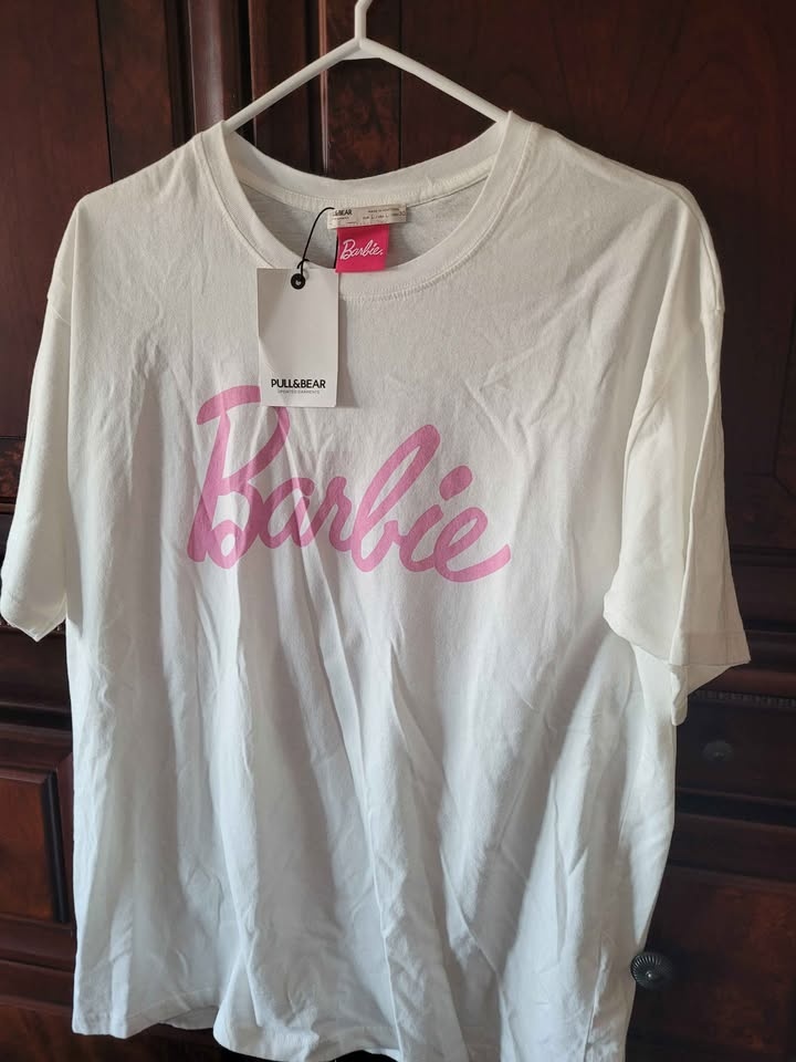 Barbie T-Shirt - Brand New with Tags - photo 5