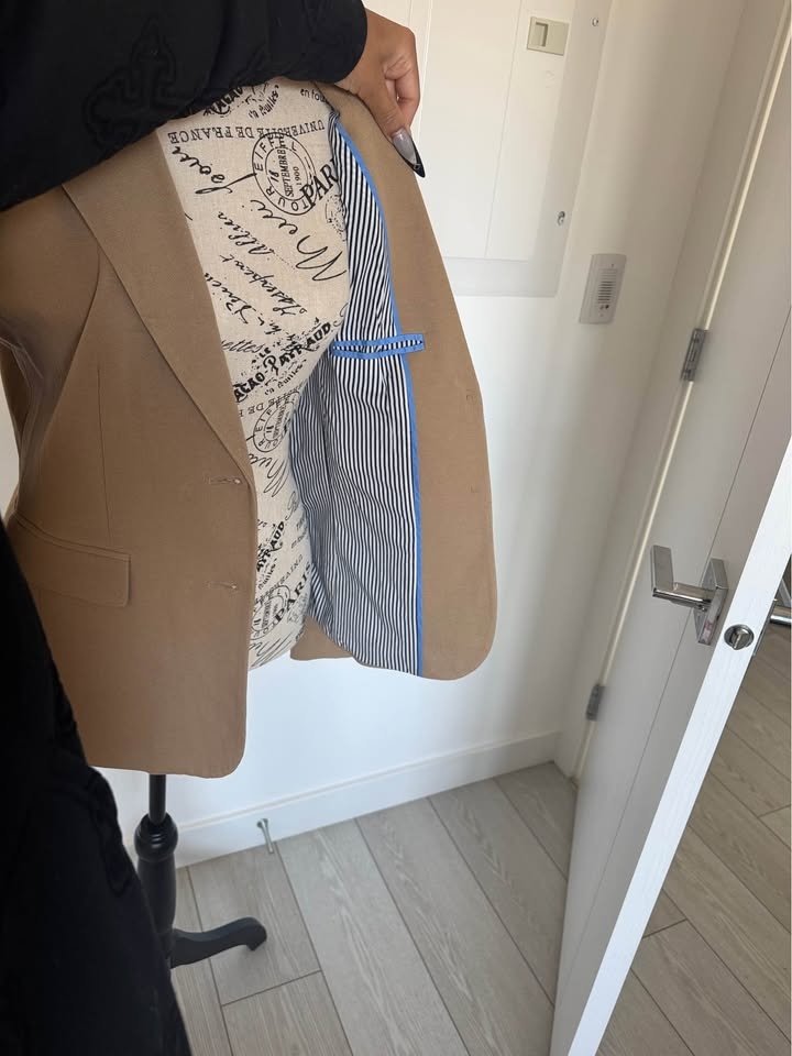 1901 Tan Blazer Size 4 - photo 4
