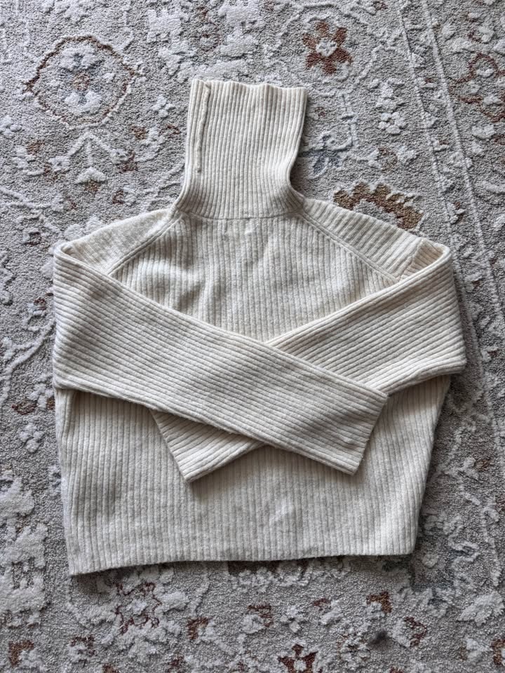 H&M Cream Ribbed Turtleneck Sweater XS - photo 2