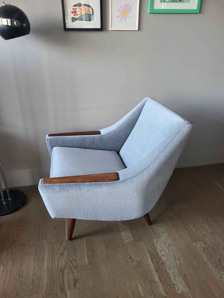 Mid Century Modern Lounge Chair - Fully Restored - photo 3