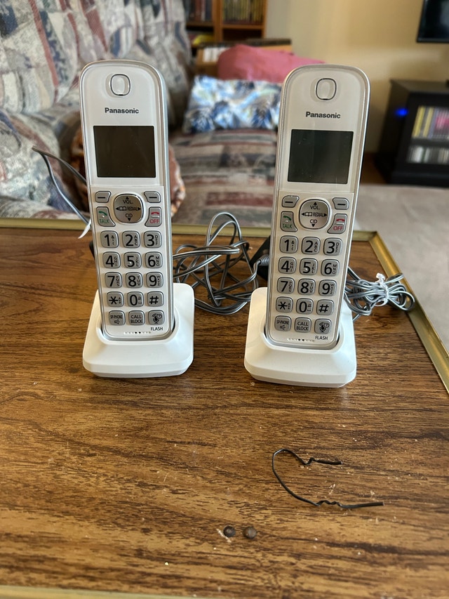 Panasonic Cordless Home Phone - 3 Handsets
