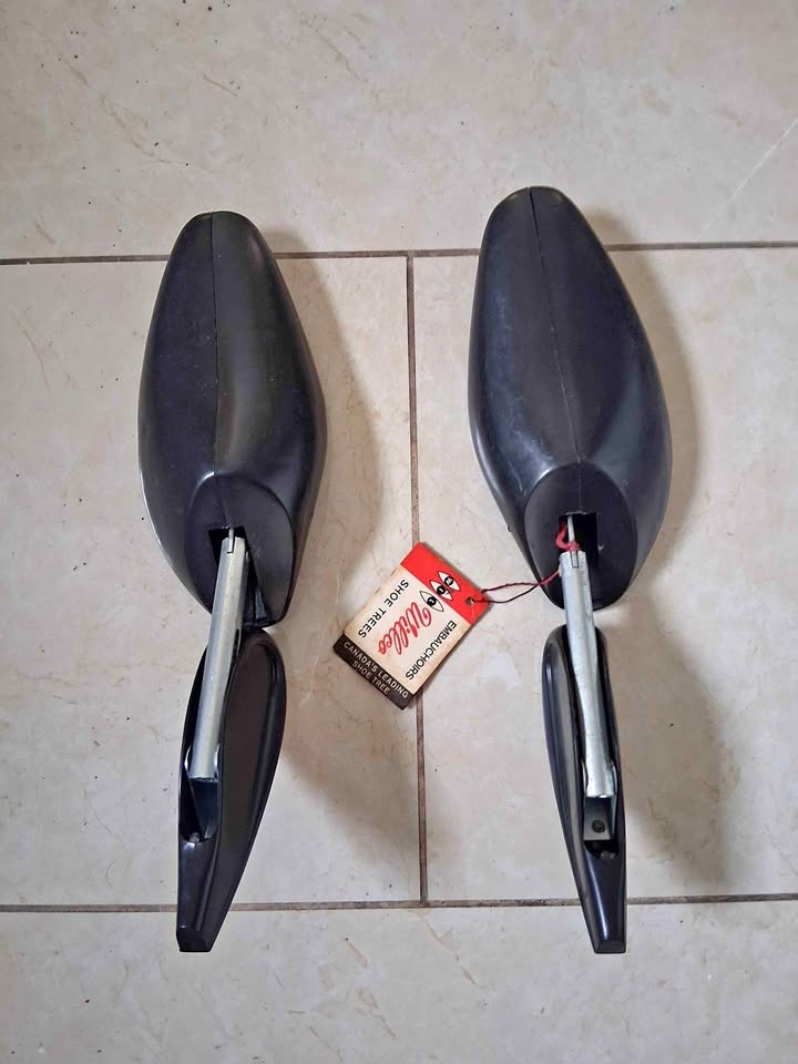 Brand new vintage 1970's Willeo shoe trees for Eaton