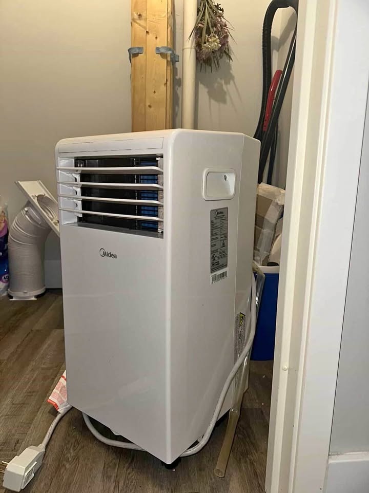 Portable Air Conditioner - 8000 BTU