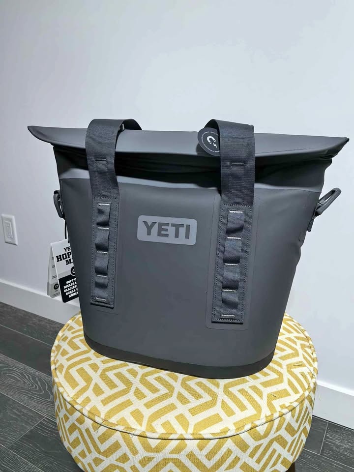 YETI M15 Cooler
