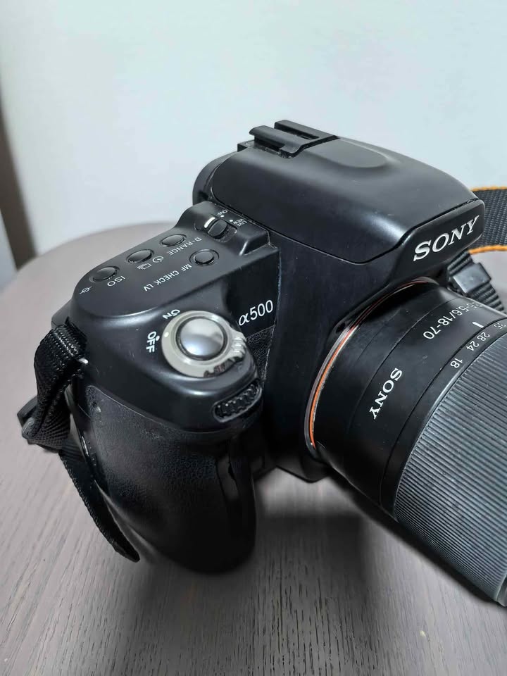 Sony DSLR-A500 with N50 Lens - photo 2