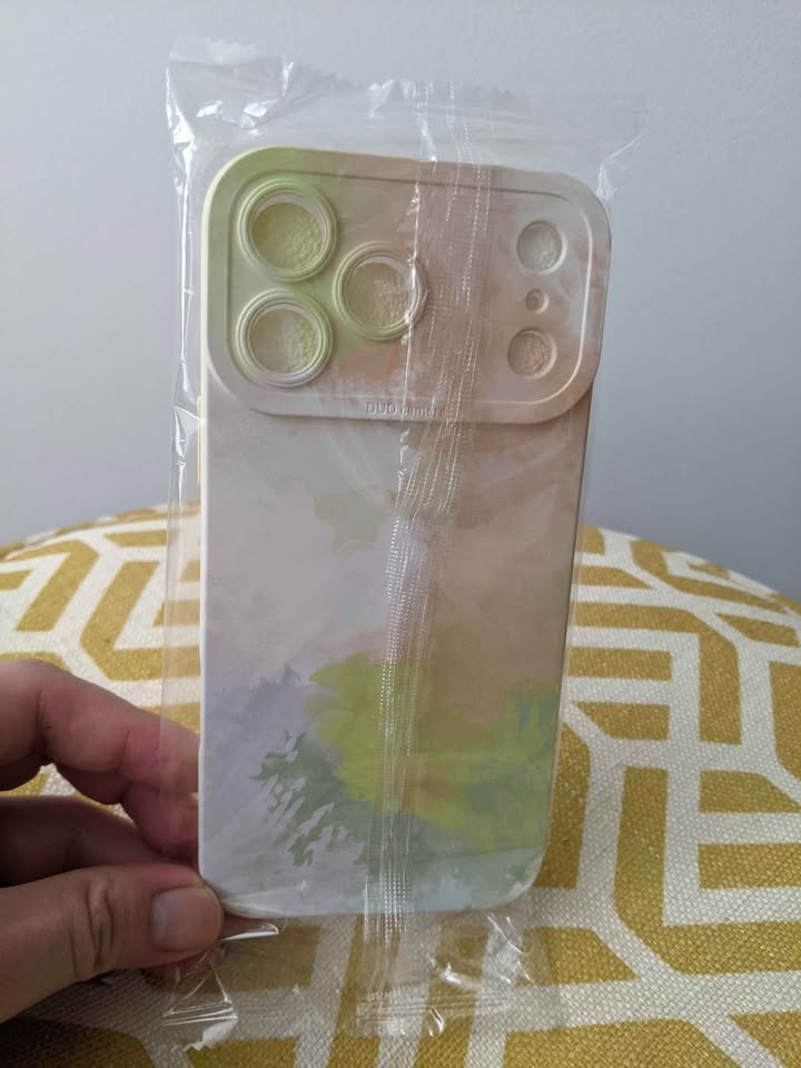 iPhone 17 PM cases - photo 2
