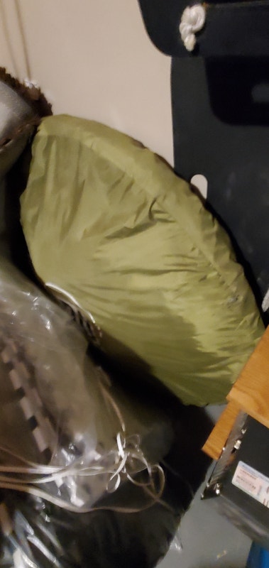 Quechua 4-man 2 Second Tent! CHEAP! - photo 3