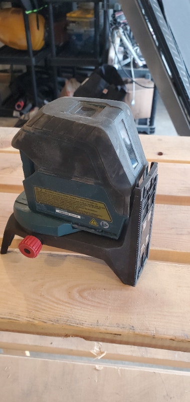 Bosch Self Leveling Lazer Level CHEAP! - photo 2