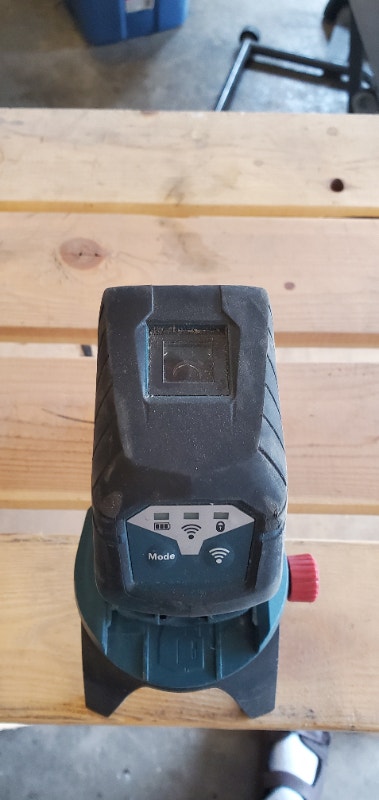 Bosch Self Leveling Lazer Level CHEAP! - photo 3