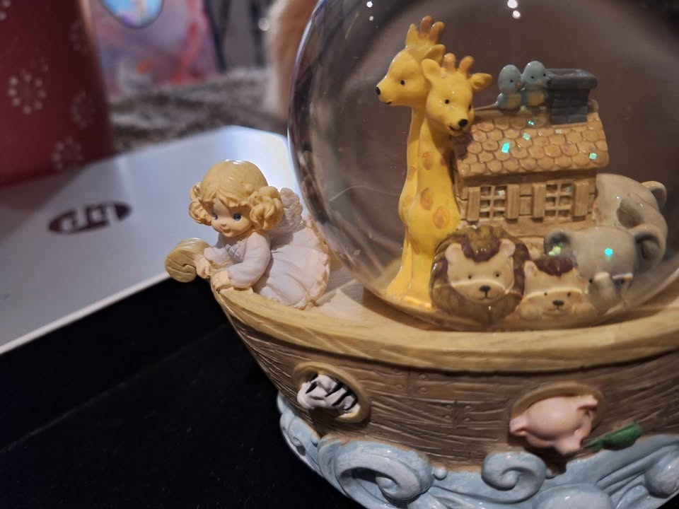 Noah's Ark Children's Snowglobe - Musical - photo 4