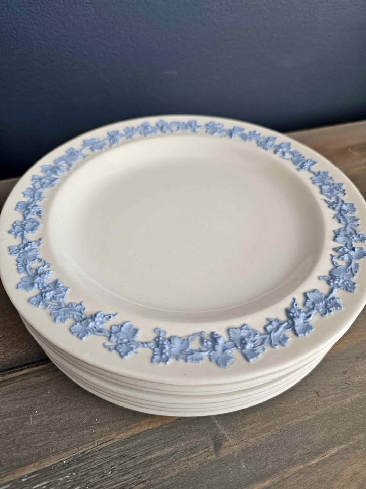 Wedgewood Lavender on Cream Queensware Dessert & Bread Plates