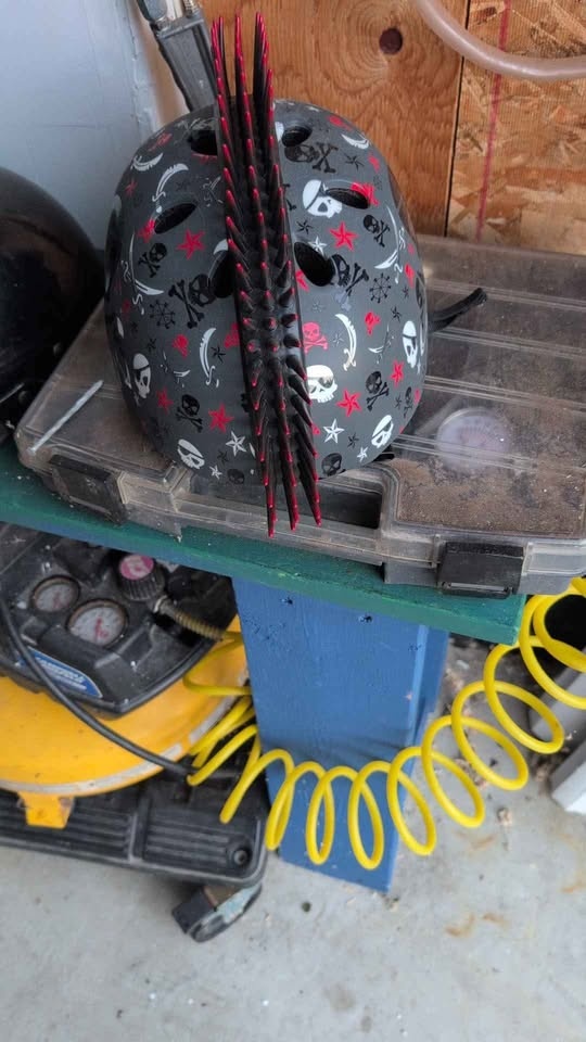 Kids bike helmet. - photo 2