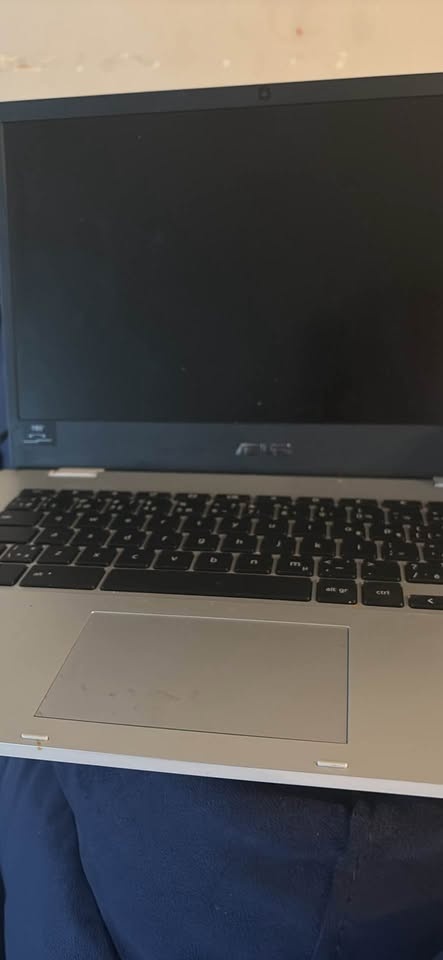 ASUS Chromebook Laptop - photo 2