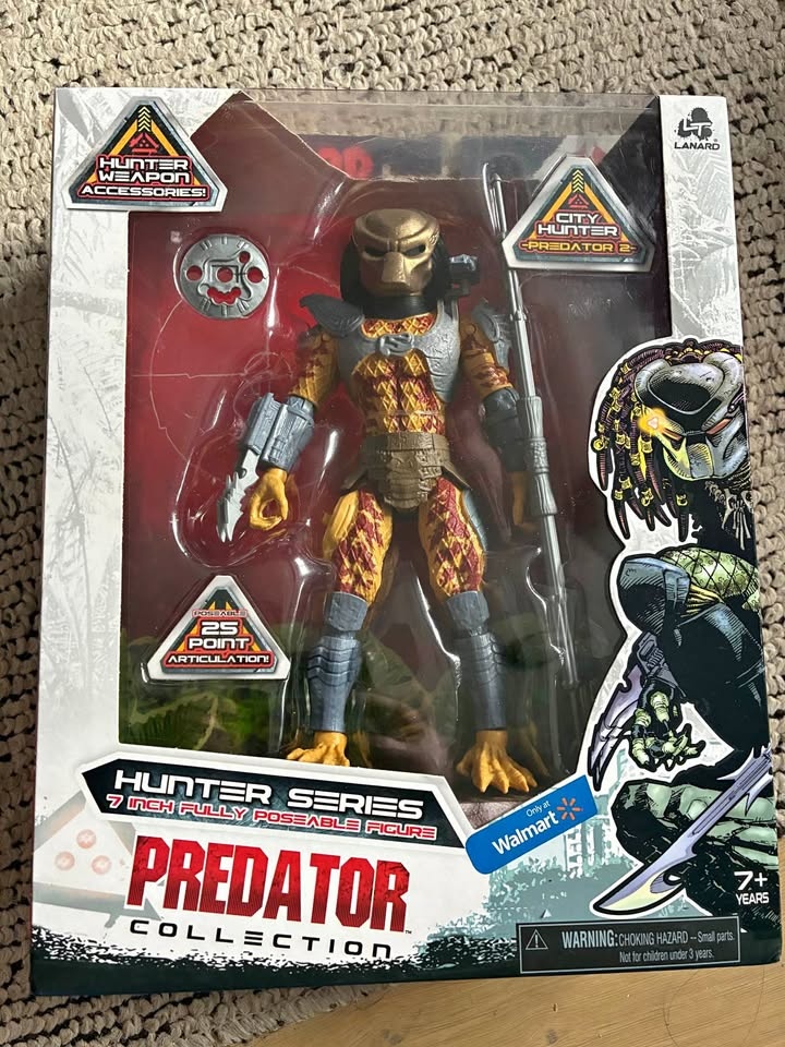 Lanard Hunter Series City Hunter Predator 7-inch Action Figure