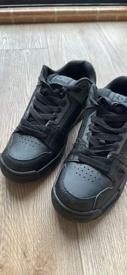 MEN'S STAG SHOES DC 9.5 - photo 3