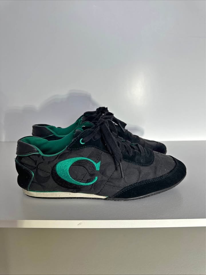 Coach Vintage Flat Sneakers Size 8