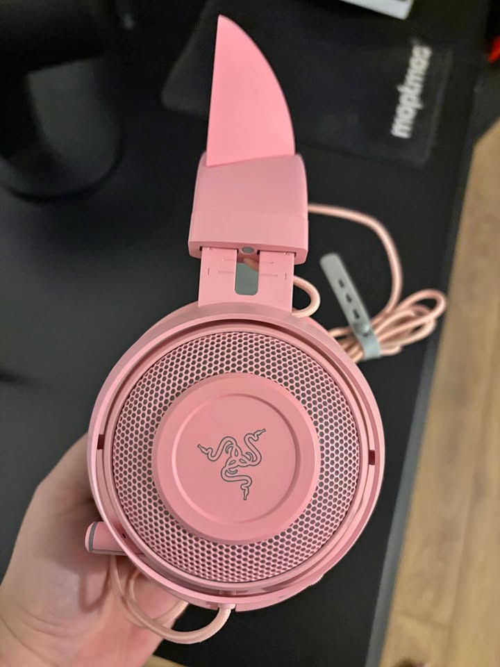 Razer Kraken Kitty Edition Gaming Headset Pink