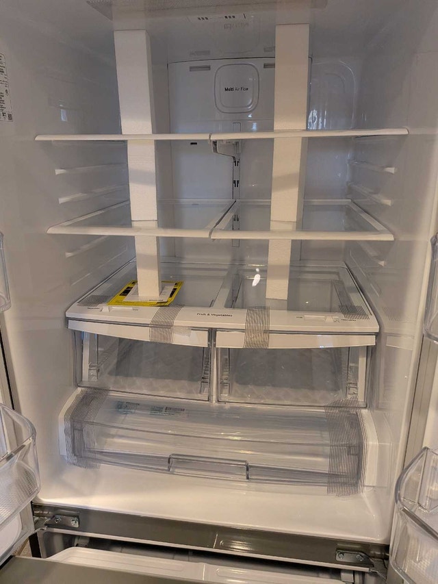 LG LRFNS2200S Brand New Fridge!! - photo 5