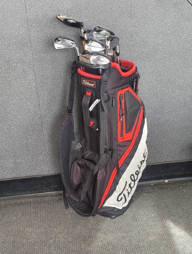 11PC Titleist 718 TMB Golf Club Set (32230258) - photo 2