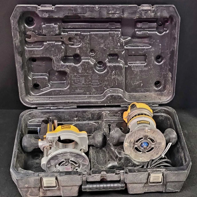 DeWalt 1 3/4 HP Fixed Base Router DW616 (33151844)