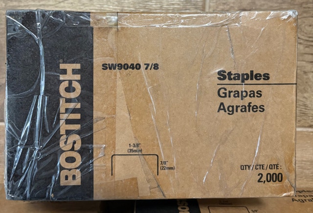 Box Bostitch Staples 1-3/8" X 7/8"