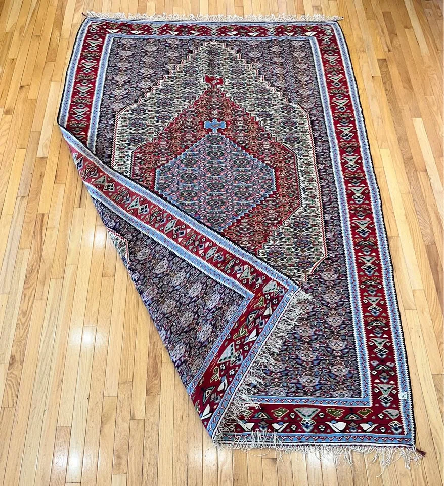 Vintage Persian Carpet/Rug With Fringe - Never Used 🥕 image indicator(2)