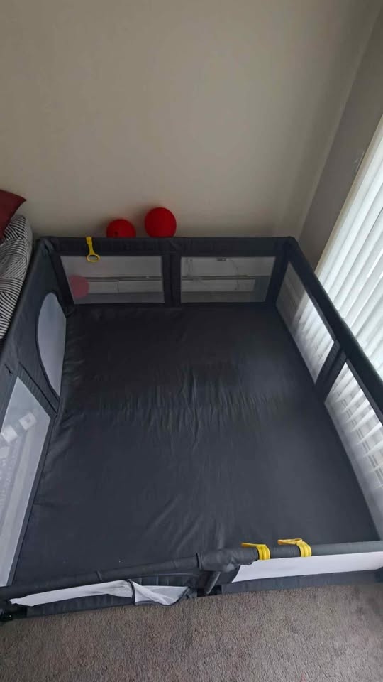 Baby Play pen - photo 2