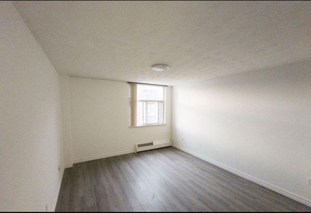 2 Bed Condo Scarborough for Rent - photo 4