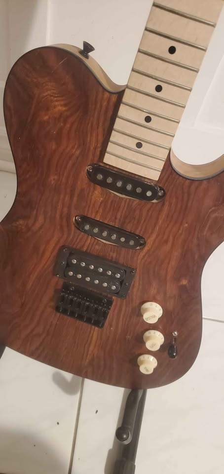 Hybrid Telecaster Walnut and Maple Electric Guitar - photo 2