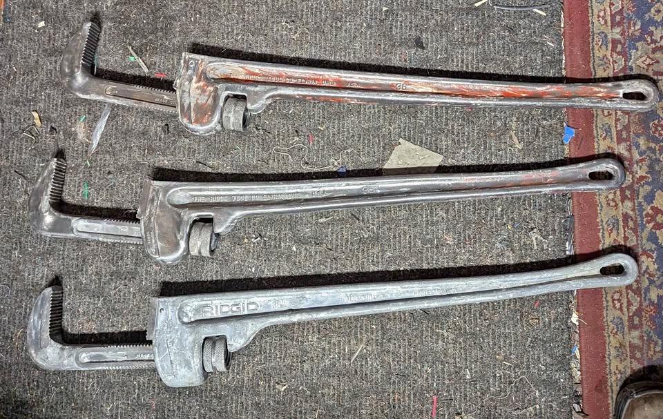 Rigid Pipe Wrenches - 24" & 36"