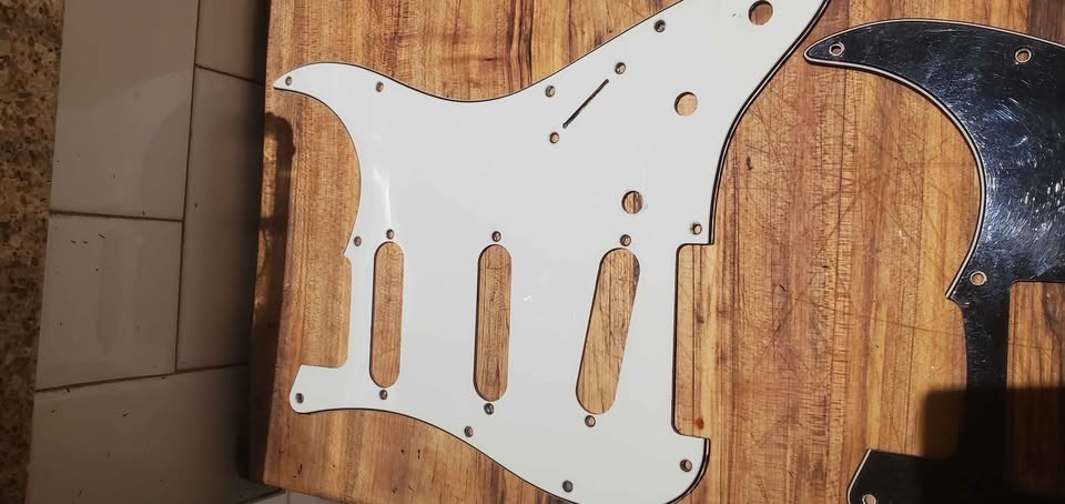 Stratocaster Pick Guards - 3 Ply - photo 2