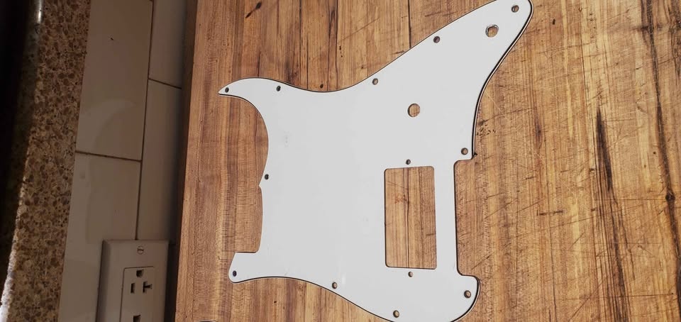 Stratocaster Pick Guards - 3 Ply - photo 4