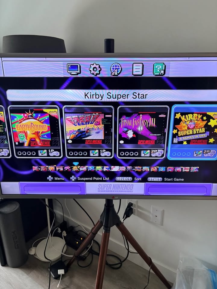 Super Nintendo SNES Console with 2 Controllers - photo 2