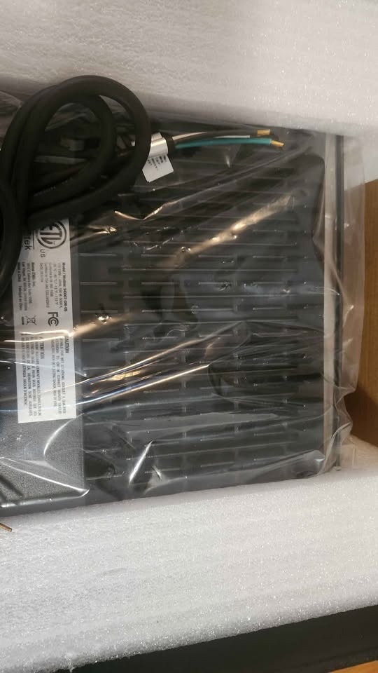 LE LED Flood Light 2-Pack, Super Bright 100W, Waterproof - photo 2