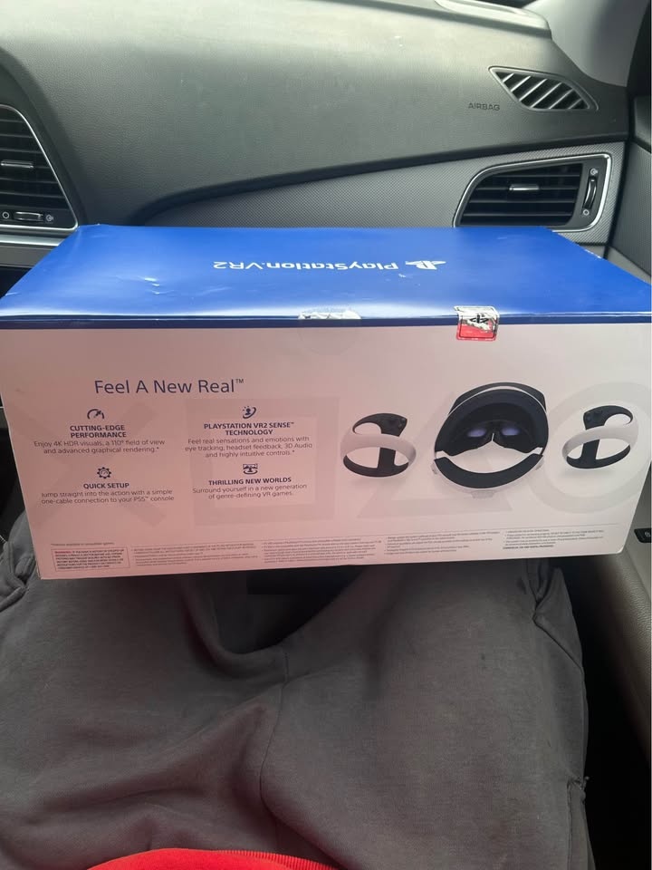 Brand new Playstation VR2 for PS5- sealed - photo 2