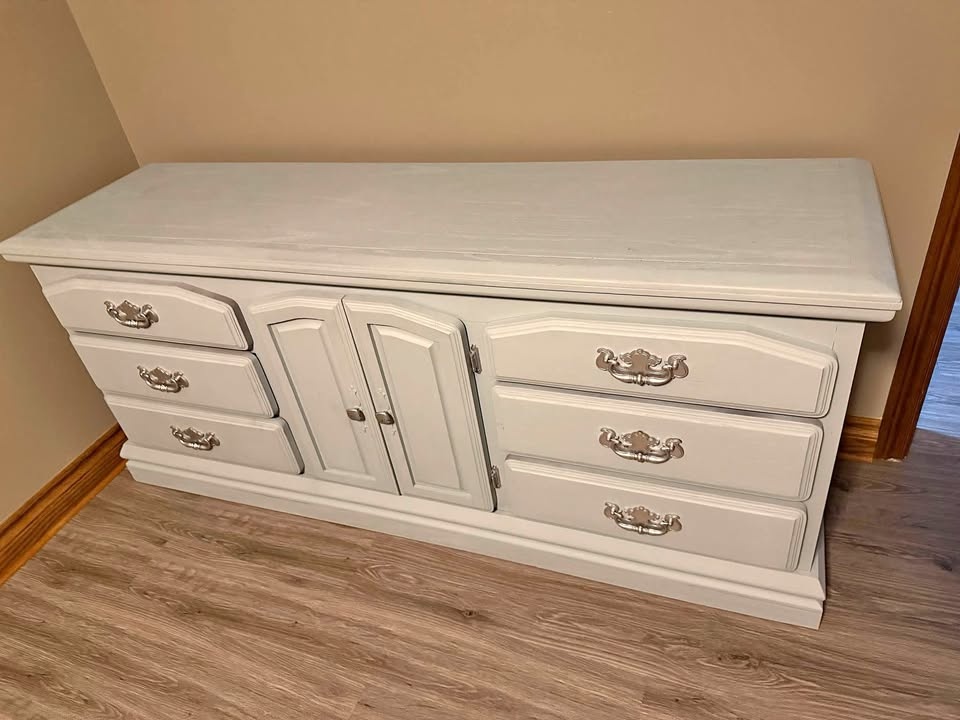 Dresser with unfinished mirror