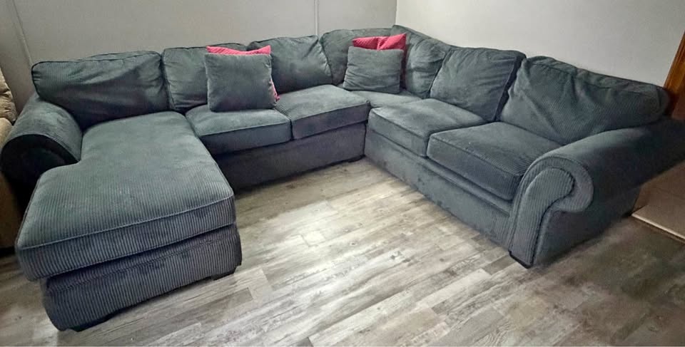 Sectional couch