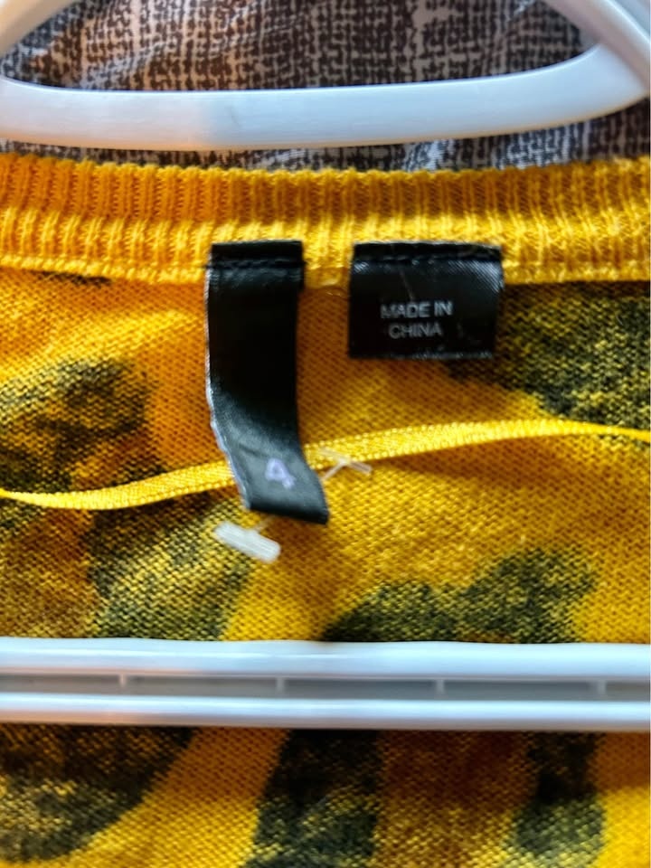 Woman’s yellow leopard shirt - photo 3