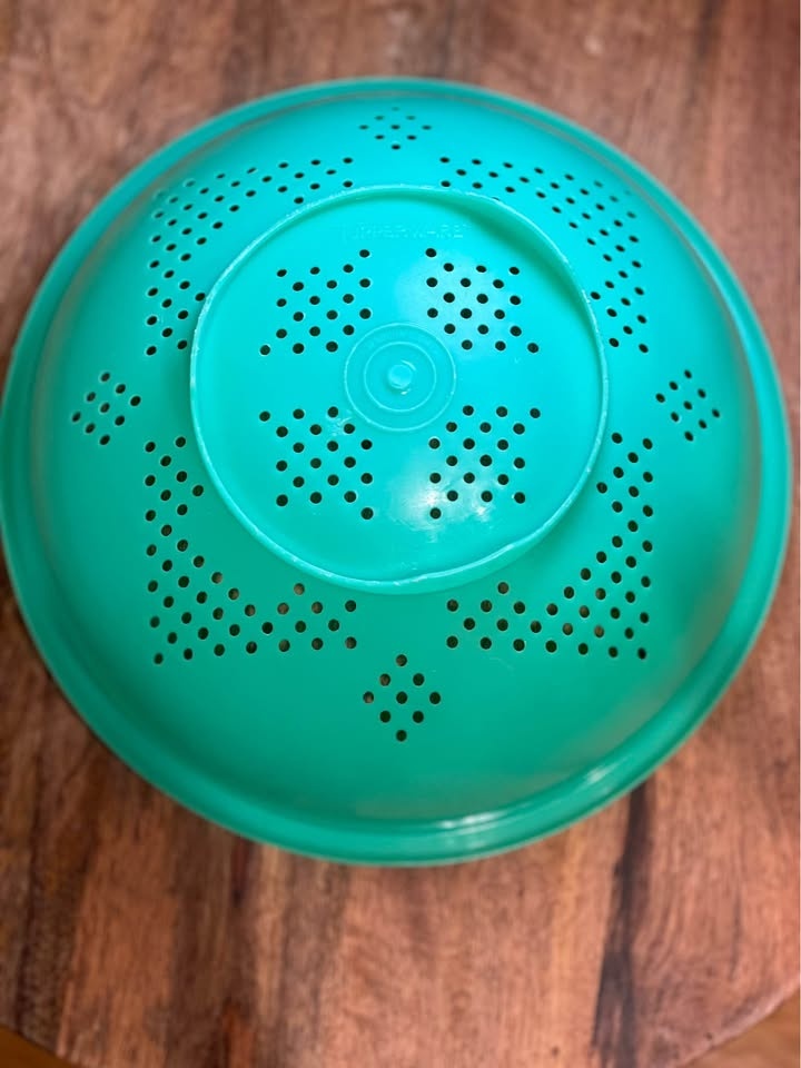Vintage Tupperware Colander (Model #339) Jadeite Green - photo 4