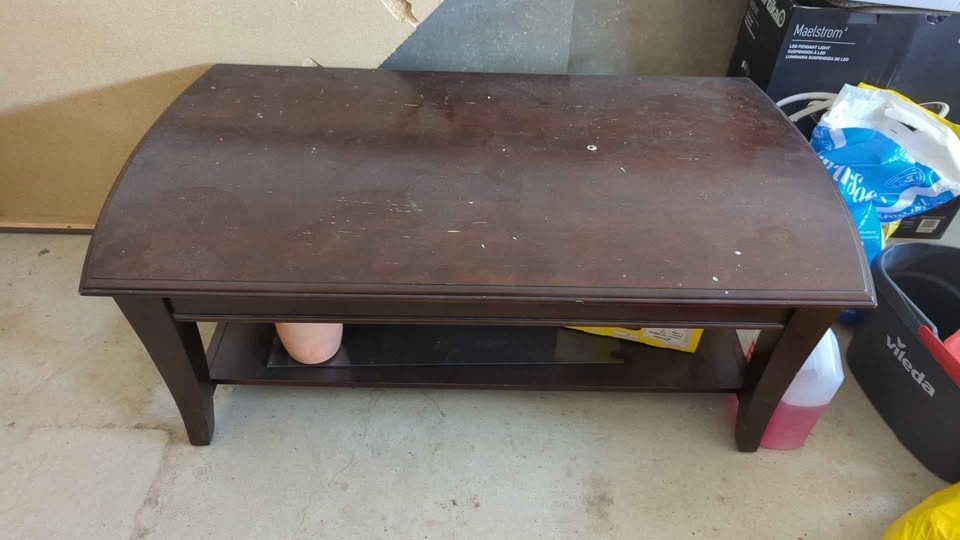 Solid coffee table for sale - photo 2