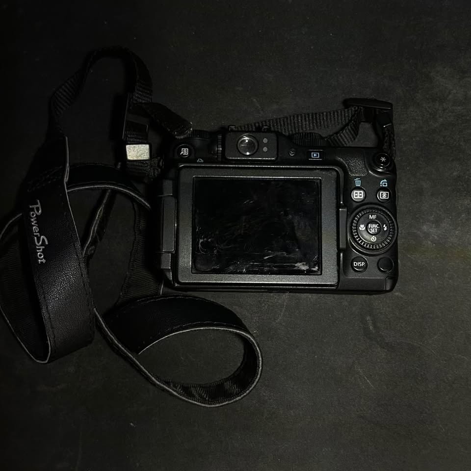 Canon PowerShot G12 - photo 2
