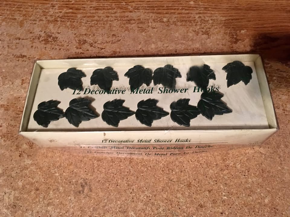 METAL LEAF SHOWER CURTAIN HOOKS GREEN SET OF 12 SPRING BATH FASH